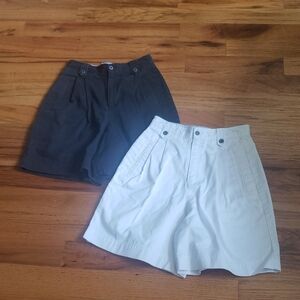 Vtg Liz Claiborne (2) White & Black Shorts Size: 6